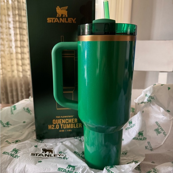 Shamrock Green Tumbler Discussion Stanley Quencher H2.0 Tumbler Shamrock Green
